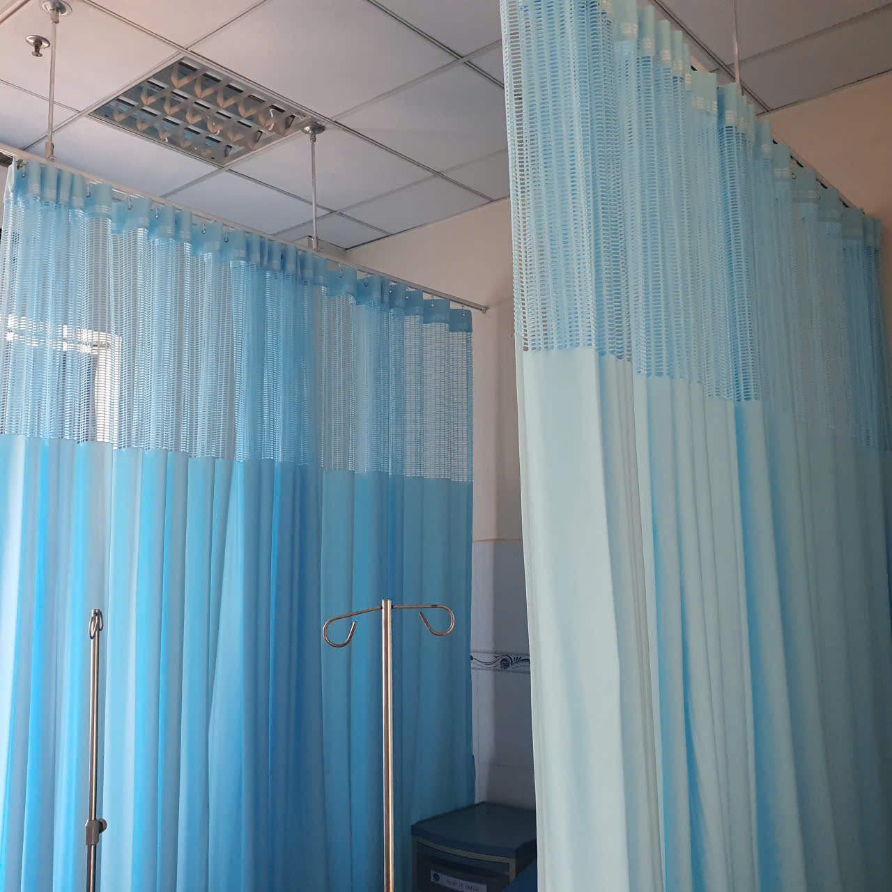 rem-y-te-benh-vien-tan-hung