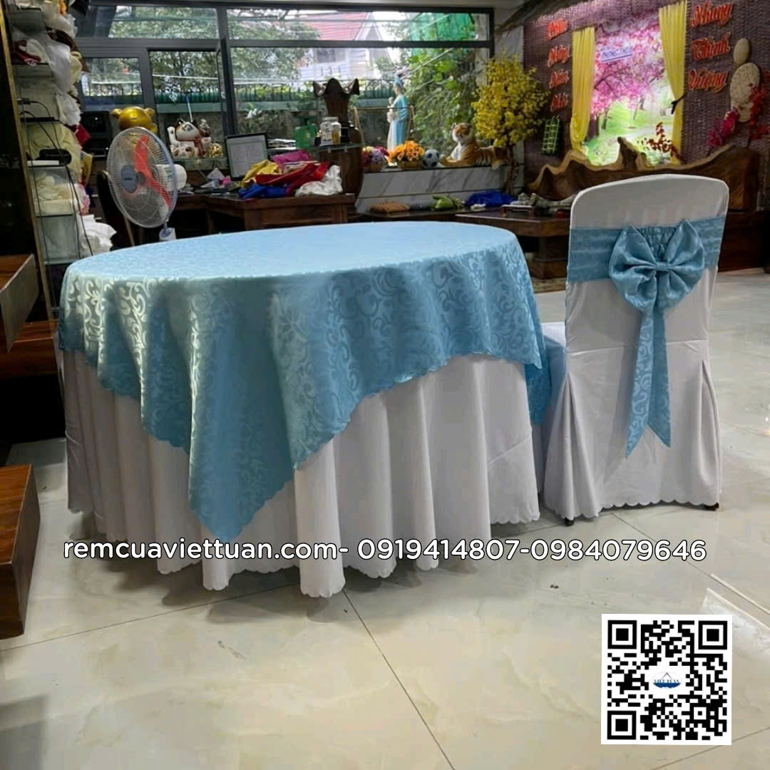 Khăn trải bàn tròn màu xanh