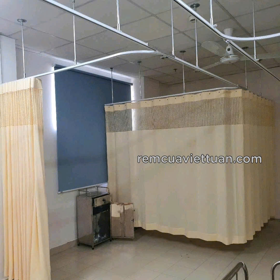 Rèm bệnh viện (BV Hùng Vương)