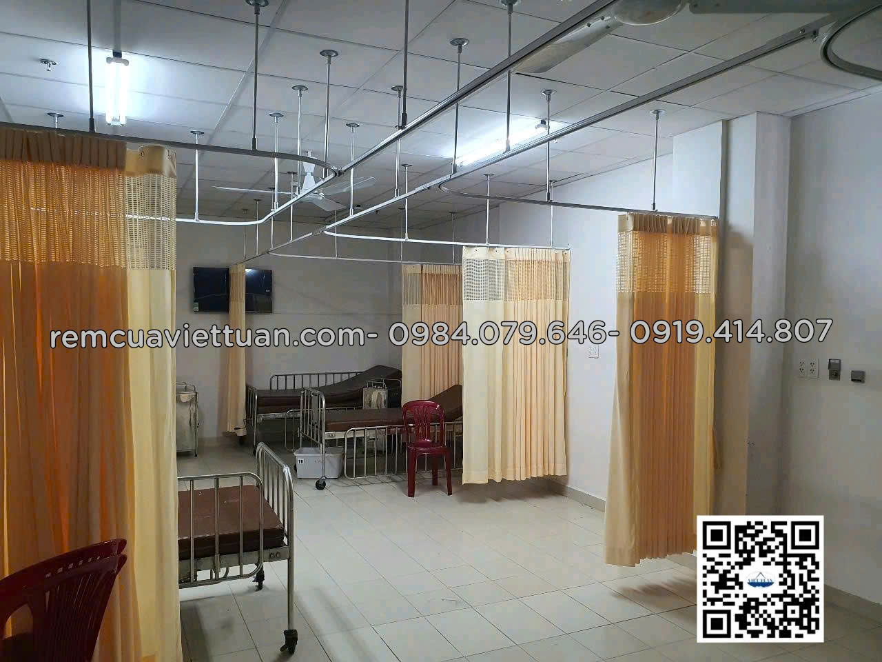 Rèm bệnh viện (BV Hùng Vương)